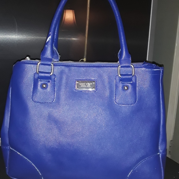 Purse - Picture 3 of 8